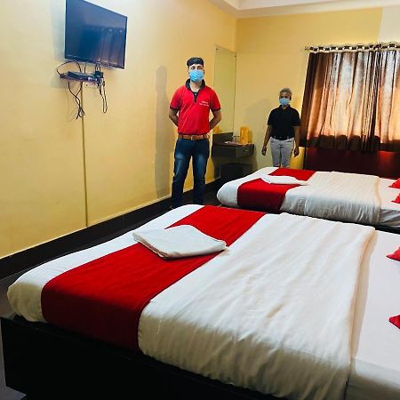 Hotel The Avenue Gamharia ภายนอก รูปภาพ