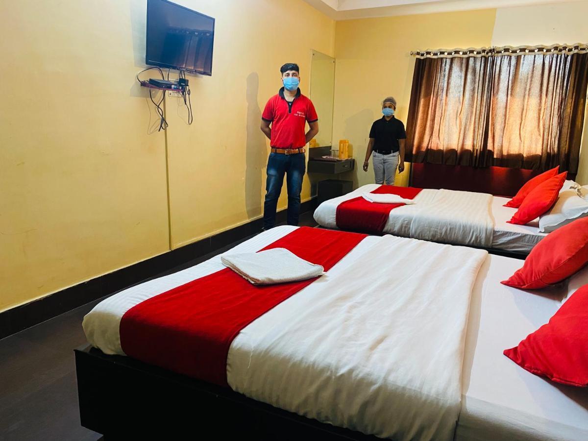 Hotel The Avenue Gamharia ภายนอก รูปภาพ