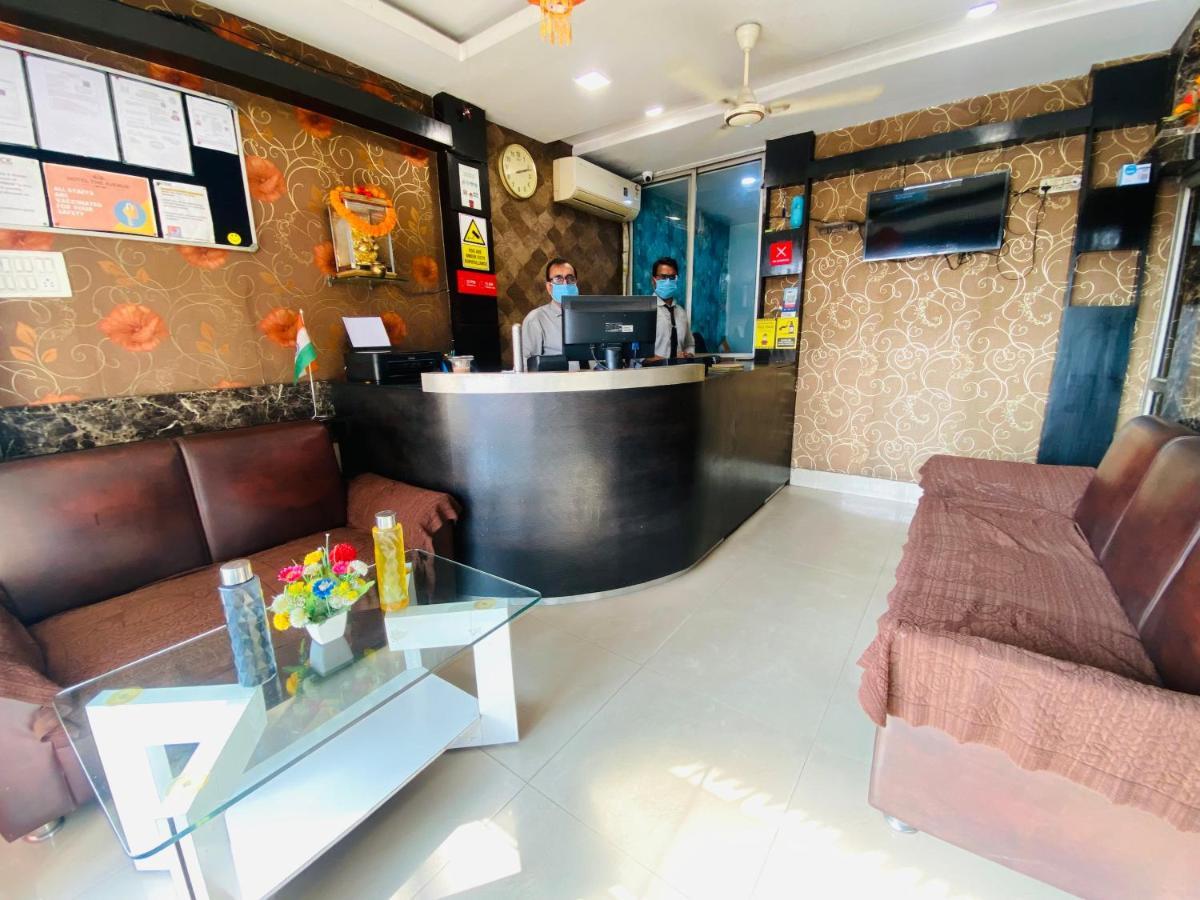 Hotel The Avenue Gamharia ภายนอก รูปภาพ