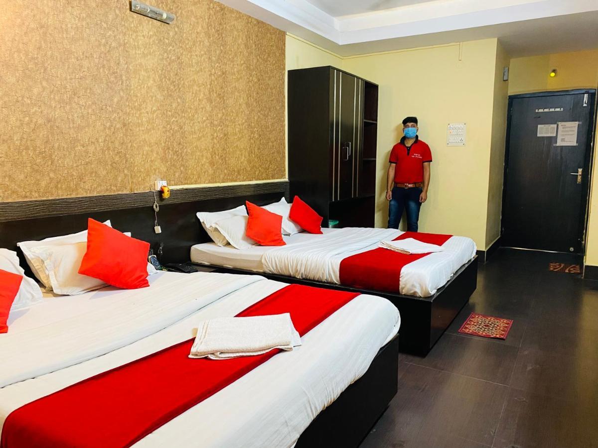 Hotel The Avenue Gamharia ภายนอก รูปภาพ
